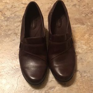 Clarks brown Leather Bendables